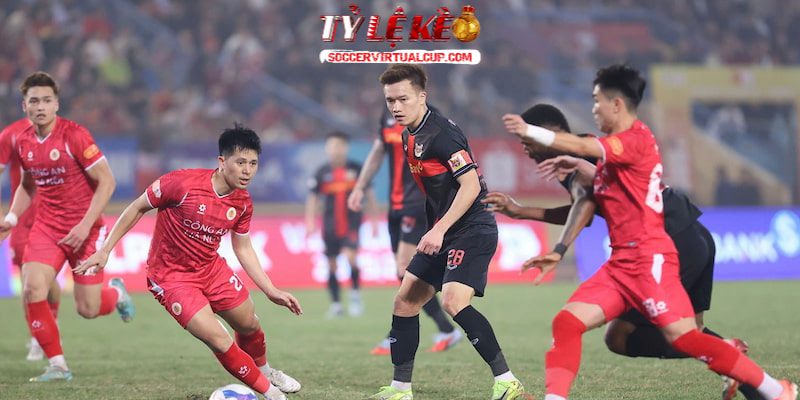 Cả hai đội đều cho thấy quyết tâm giành trọn 3 điểm Cả hai đội đều cho thấy quyết tâm giành trọn 3 điểm
